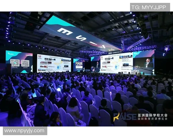 足球运动发展与全球化趋势下的文化交流与商业化影响分析 足球运动发展与全球化趋势下的文化交流与商业化影响分析